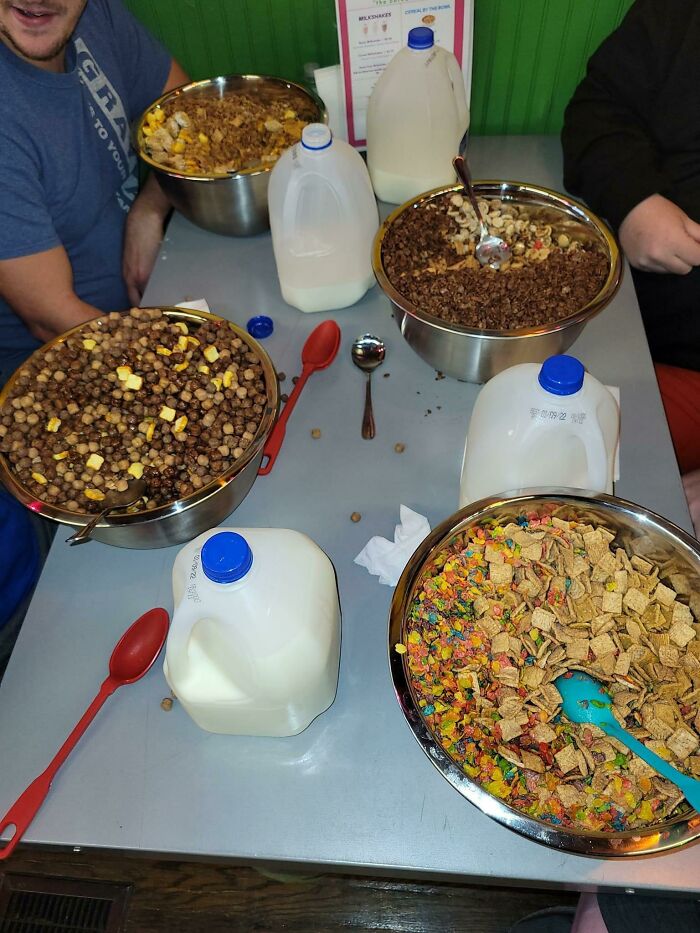 A Bar In Ohio Serves Giant Bowls Of Cereal That Are Impossible To Finish