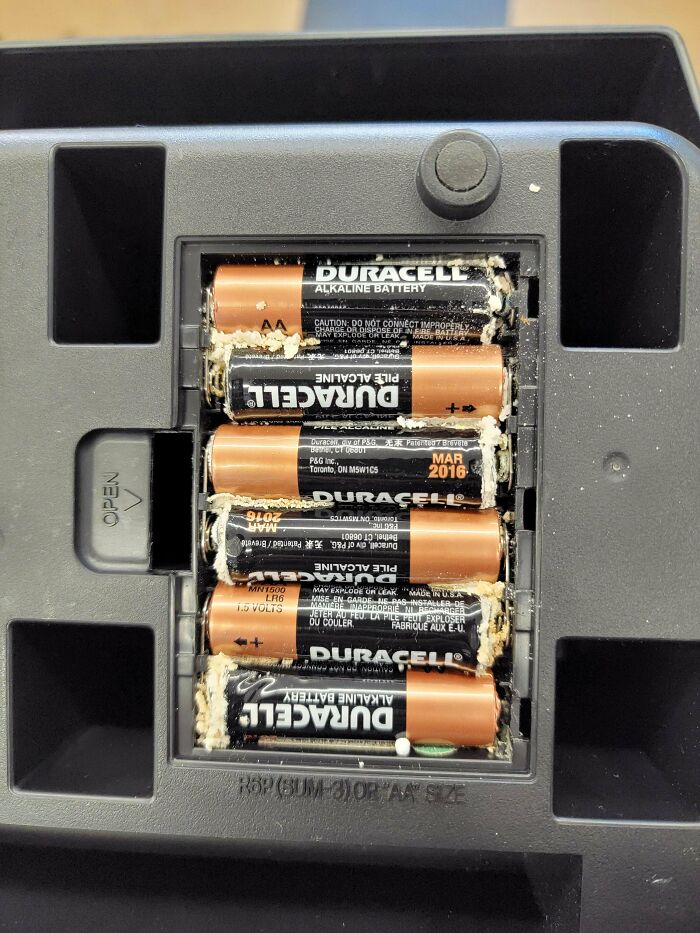 This Folks Is Why You Don't Leave Batteries In Electronic Equipment