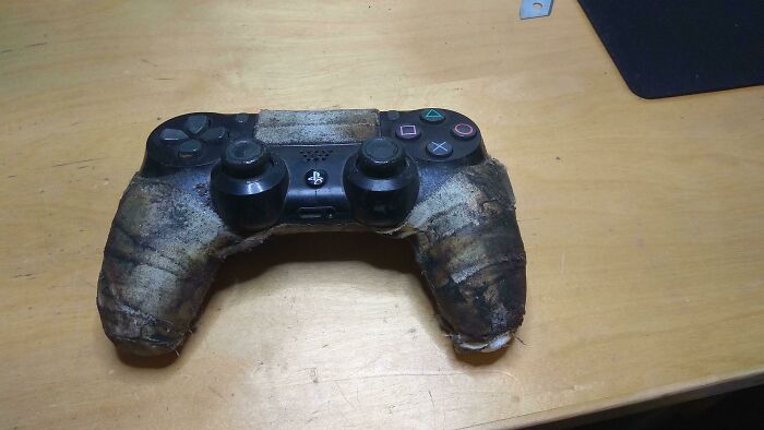 Found This Mummified Dualshock4 At Work, Anyone Knows Which God Of Egypt Used To Play With This?