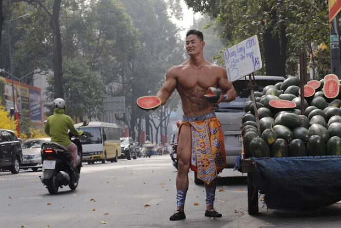 Este vendedor ambulante vietnamita