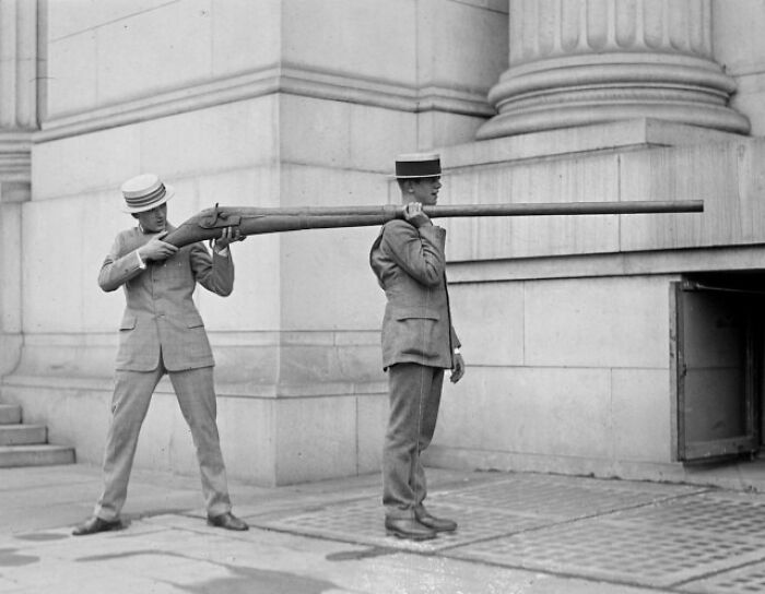 This Is One Of The Biggest Personal Weapons Used By Man, The Punt Gun