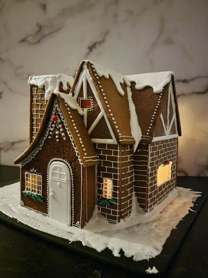 I Made A Gingerbread Tudor Cottage This Year!