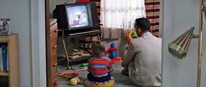 Forrest Gump- When Jenny Introduces Forrest To His Son, They're Wearing The Same Outfits As Burt And Ernie And Are Also Leaning To The Left Just Like Them