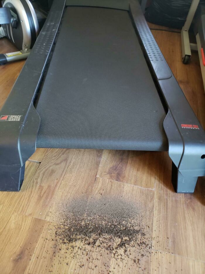 My Treadmill Kicked All The Dirt From My Shoes Into A "Heavy" And A "Light" Pile