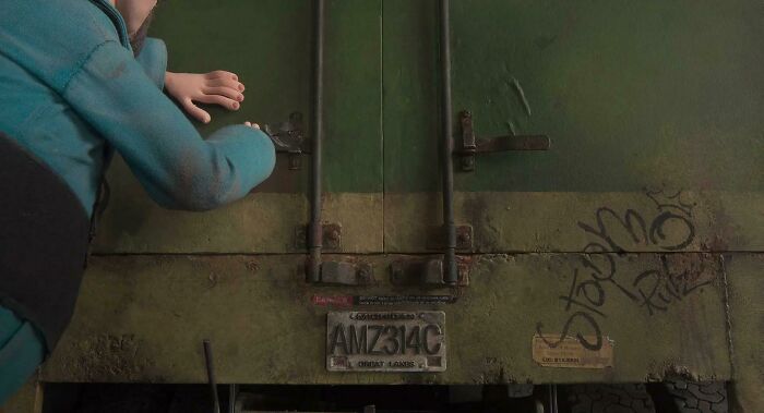 In Coraline (2009), You Can See The Phrase "Stopmo Rulez" On The Back Of The Moving Van. Coraline Was Made With Stop Motion Animation