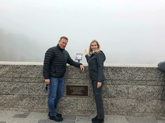Mis padres han visitado hoy el Monte Rushmore por primera vez. La vista es espectacular
