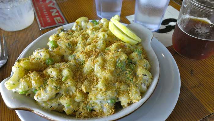 Asian Husband Is Furious That His American Wife Served His Family Mac N Cheese For Dinner Asian Husband Is Furious That His American Wife Served His Family Mac N Cheese For Dinner