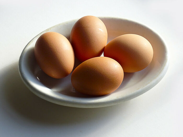 Añadir un huevo a mitad de cocción entre los semicocinados