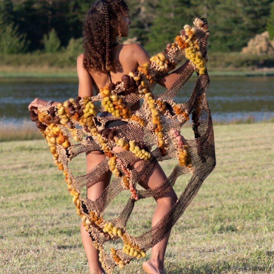 I Weave Wall Tapestries Made From Natural Fibers And Dyes I Weave Wall Tapestries Made From Natural Fibers And Dyes