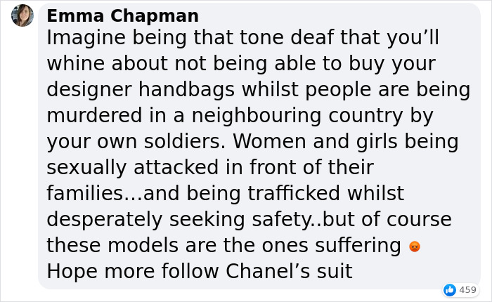 Russian Influencers Are Destroying Chanel Bags In Protest Of Sales Ban, The Internet Puts Them In Place By Reminding About The War That's Still Going On Russian Influencers Are Destroying Chanel Bags In Protest Of Sales Ban, The Internet Puts Them In Place By Reminding About The War That's Still Going On