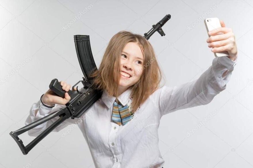 9 Cursed Stock Photos For Your Bleeding Eyes
