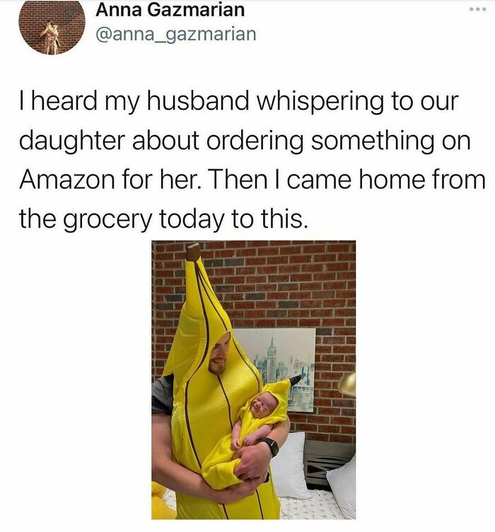 Bananas (@agazmarian)
