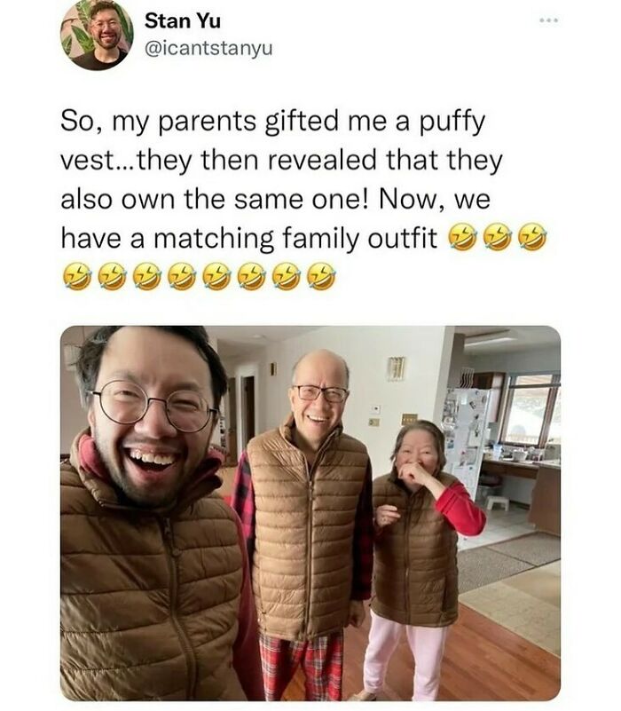A Family That Dresses Together... (T:icantstanu)
