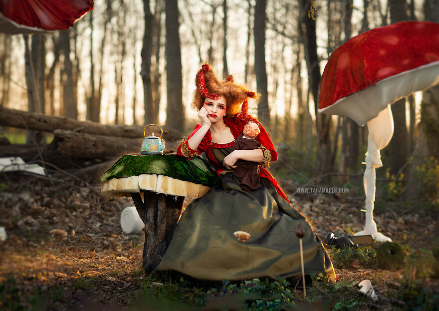 Alice's Forgotten: I Created A Photoshoot Of Alice In Wonderland Characters Who Aren't The Main Characters