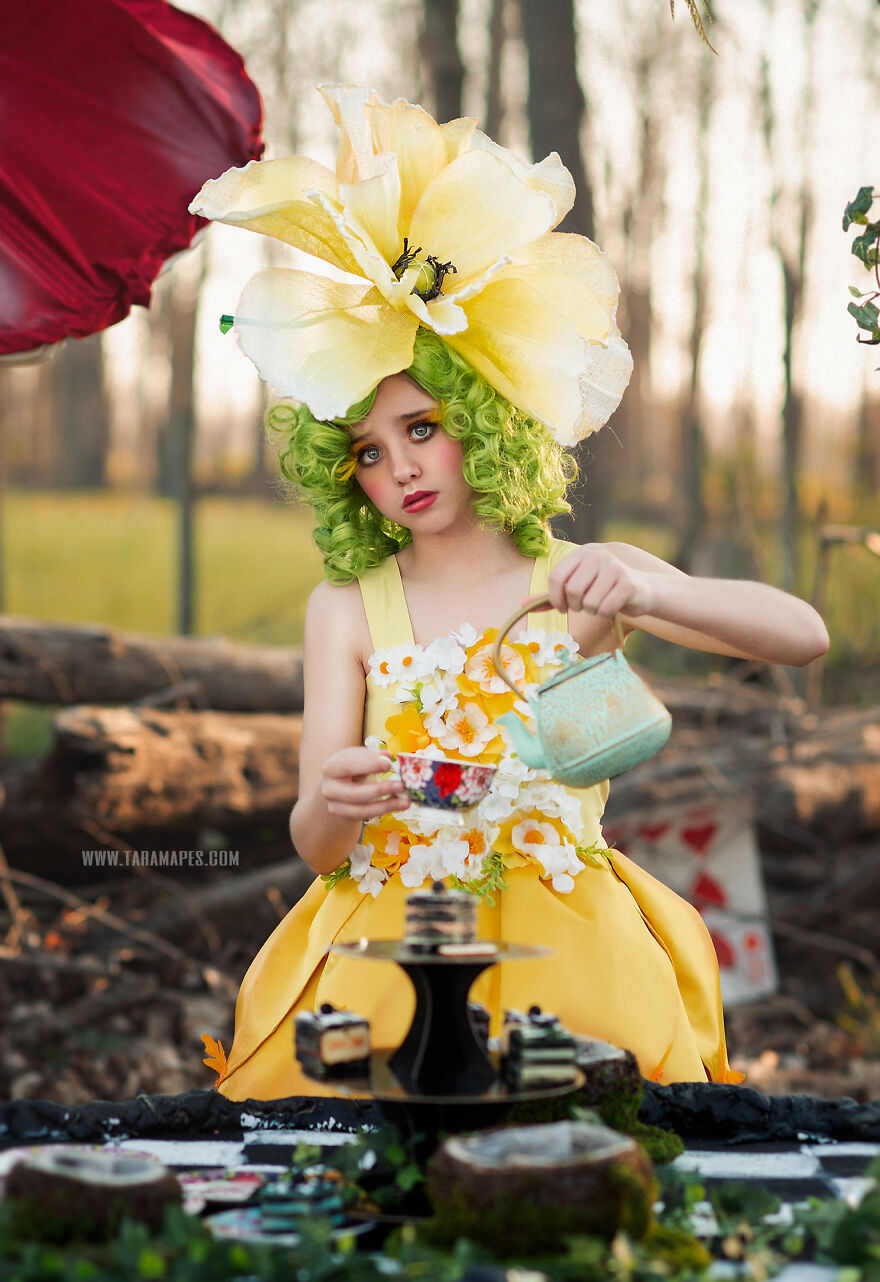 Alice's Forgotten: I Created A Photoshoot Of Alice In Wonderland Characters Who Aren't The Main Characters