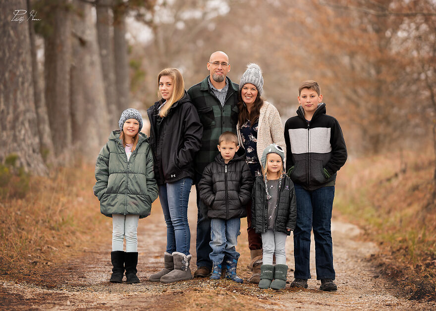 I Shoot Large Group Shots With A Telephoto Lens (14 Pics)