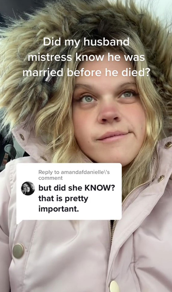 Woman Was Married To Her Husband For 10 Years And After He Passed Away, She Contacted His Mistress To Break The News To Her Woman Was Married To Her Husband For 10 Years And After He Passed Away, She Contacted His Mistress To Break The News To Her