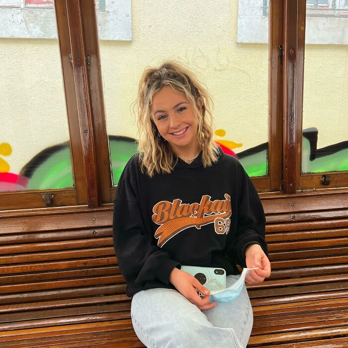 Family Hires Nanny Full-Time And Explains To Her That She Can't Eat Anything From Their Home Family Hires Nanny Full-Time And Explains To Her That She Can't Eat Anything From Their Home