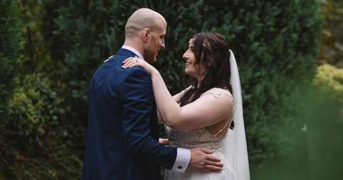 I Photographed A Wedding At The Vicarage, Crewe (13 Pics)