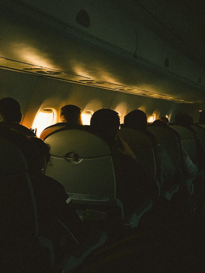 35 Of The Darkest Airline Industry Secrets, Shared By Flight Attendants