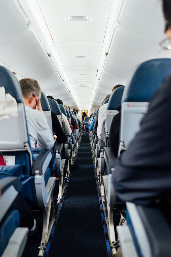35 Of The Darkest Airline Industry Secrets, Shared By Flight Attendants