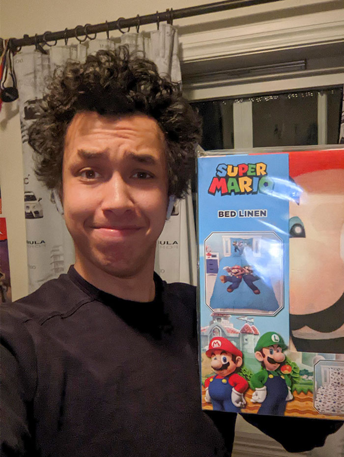 My Mom Got Me Super Mario Sheets For Christmas. I'm 22 And Have Been Living In My Own Apartment For 4 Years, So I Looked Confused And Disappointed