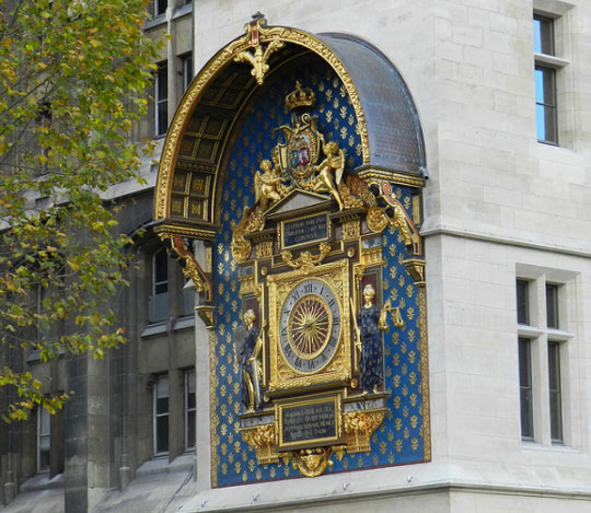 horloge-ile-de-la-cite-626783d12aef0.jpg
