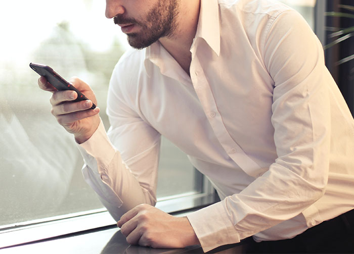 "Your Priority Is Only Pay": New Hire Asks About Pay, Manager Tells Him To Not Come In "Your Priority Is Only Pay": New Hire Asks About Pay, Manager Tells Him To Not Come In