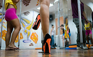 Woman Refuses To Help Parents Going Through Financial Crisis Because She Was Disowned By Them 9 Years Ago