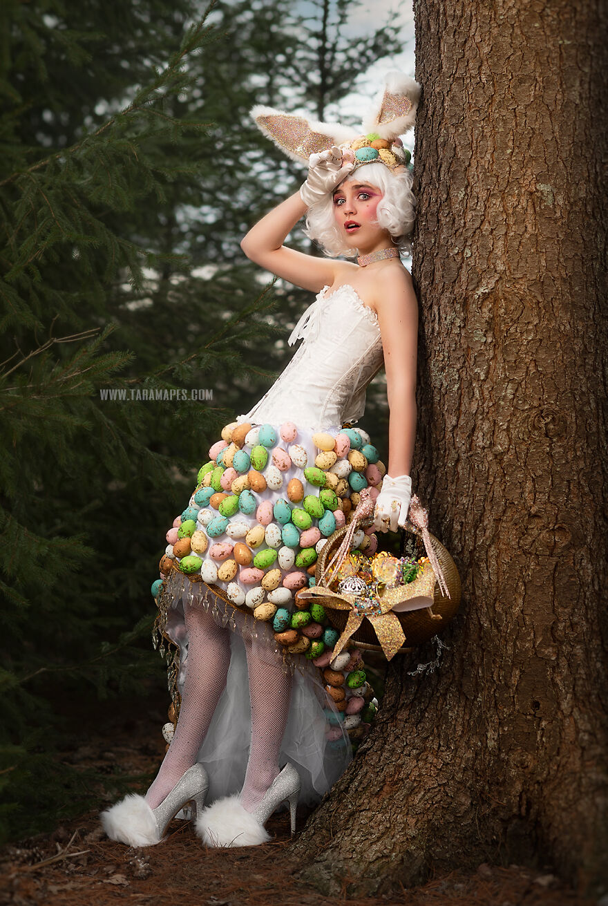 "Meet The Haute Hare": I Created A Themed Photoshoot For A Couture Easter Bunny (15 Pics)