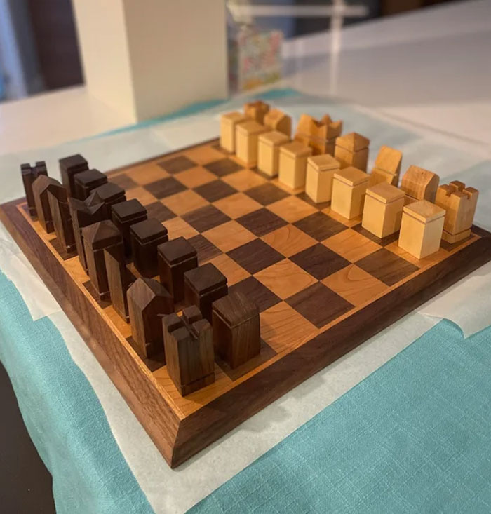 Chessboard And Pieces Build