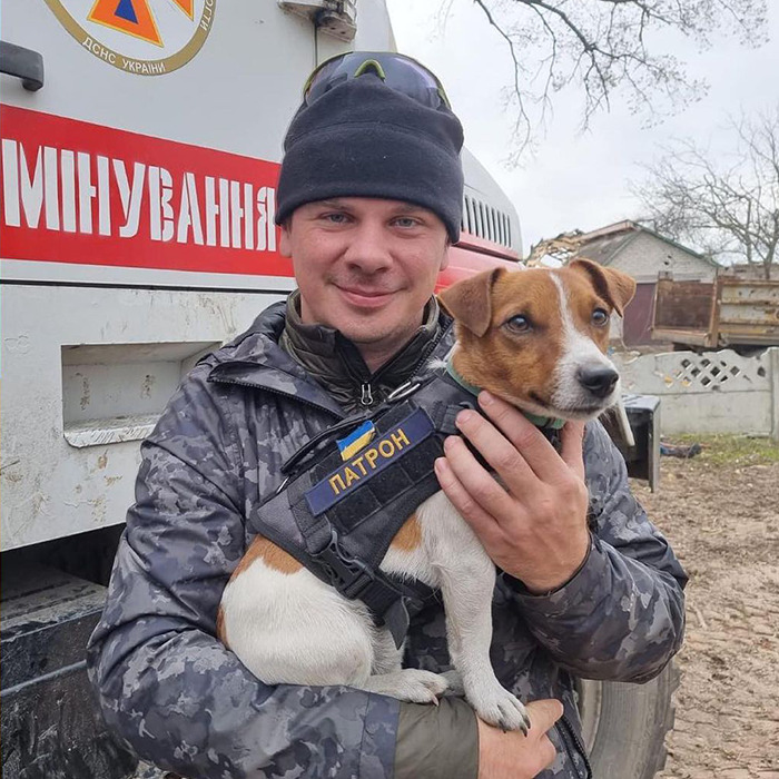 Hero Pup Patron Awarded Medal By Ukrainian President Zelensky For Sniffing Out Over 250 Bombs And Munitions