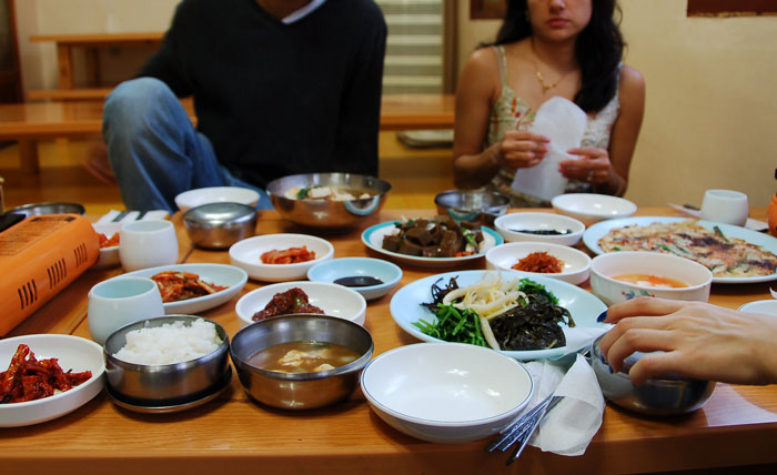 “AITA For Not Telling My Girlfriend And Her Family That I Can Speak Japanese?” “AITA For Not Telling My Girlfriend And Her Family That I Can Speak Japanese?”