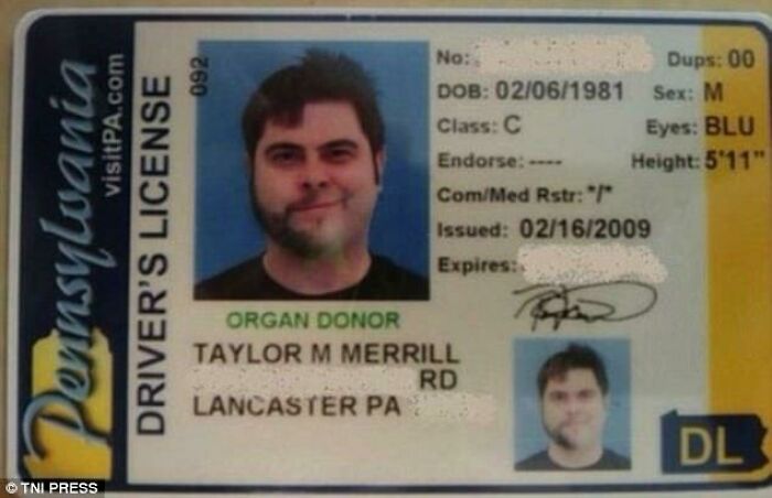 People Don't Usually Like Their ID Pics, But These 35 Are Hilarity On Another Level