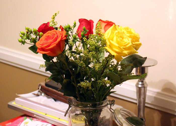 Man’s Secret Plan Of Reminding Coworker’s Husband Of Their Wedding Anniversary Warms The Hearts Of 171k People In This Online Group Man’s Secret Plan Of Reminding Coworker’s Husband Of Their Wedding Anniversary Warms The Hearts Of 171k People In This Online Group