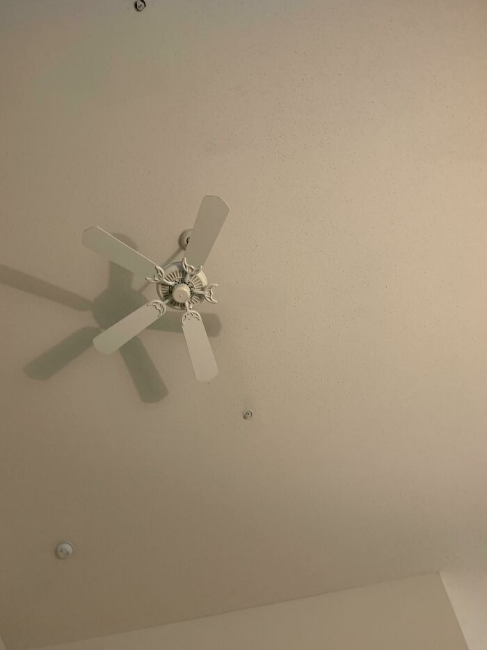 Fan Looks Like It’s Missing A Blade