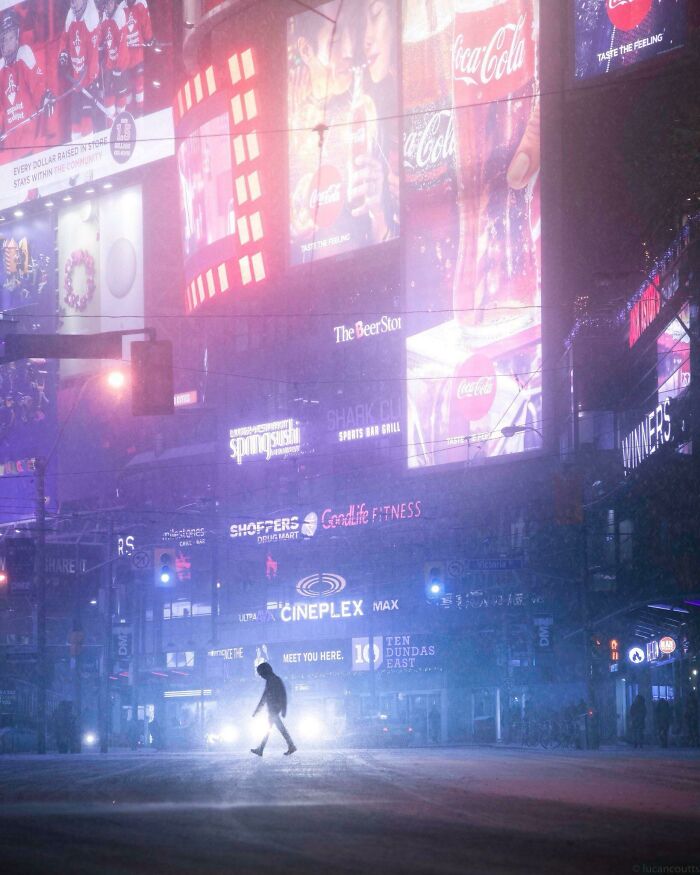 This Photo Of Toronto Looks Like A Scene From Blade Runner