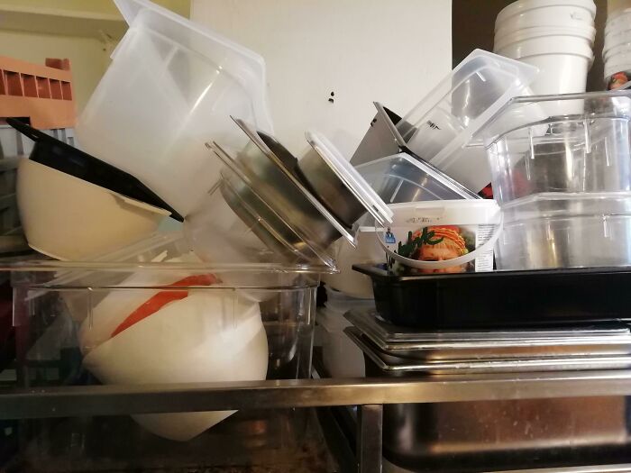 My Coworker's Idea Of Stacking Dishes Almost Gave Me An Aneurysm