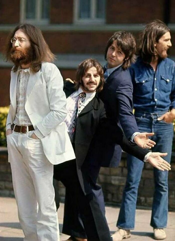 The Beatles esperando para cruzar Abbey Road, 1969