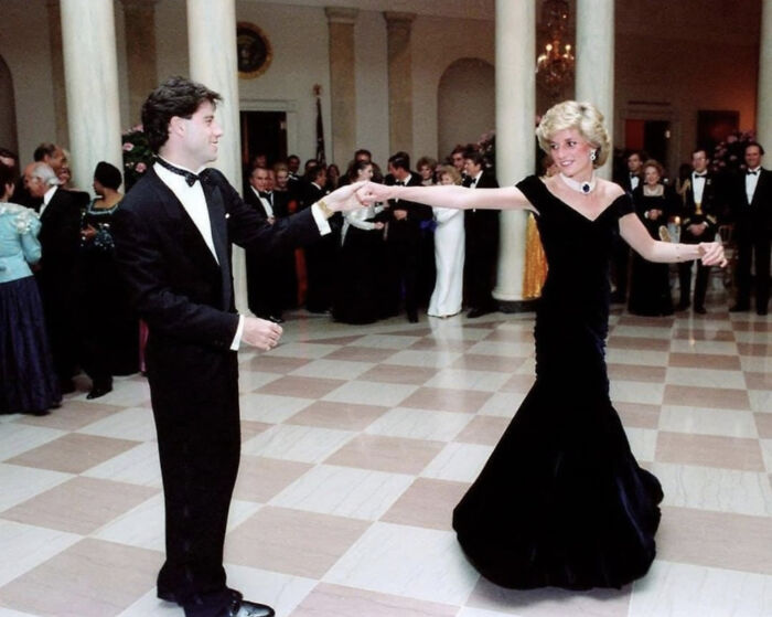 John Travolta y la Princesa Diana bailando en la Casa Blanca, 1985