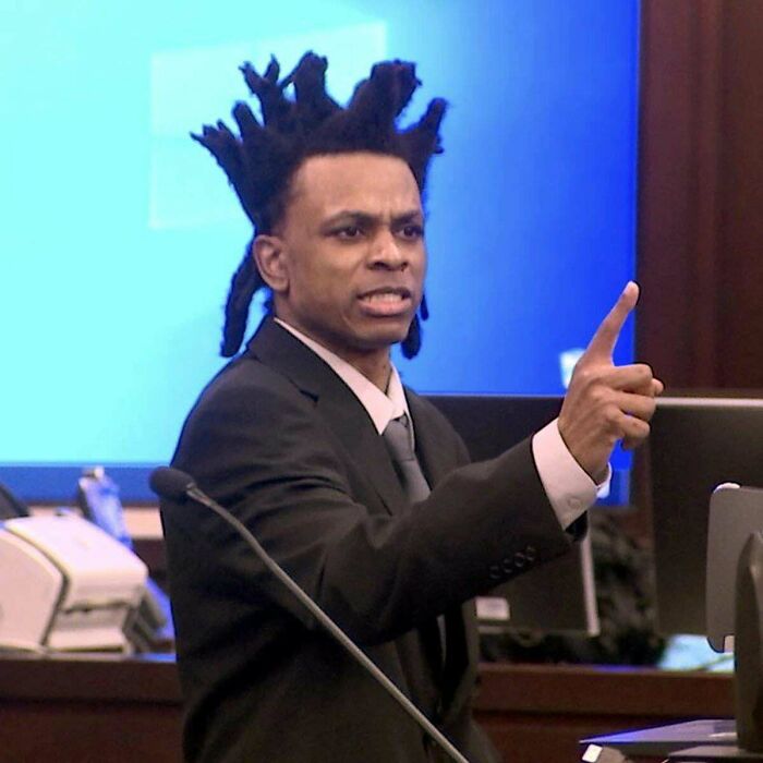 Murderer Accused Of Being Mentally Ill Represents Himself At His Own Murder Trial And Shows Up Like This