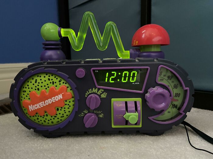 Found My Old Nickelodeon Time Blaster Clock Radio While Cleaning Out My Closet. It Still Works!