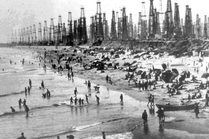 Huntington Beach, California, During The Oil Boom Of 1928