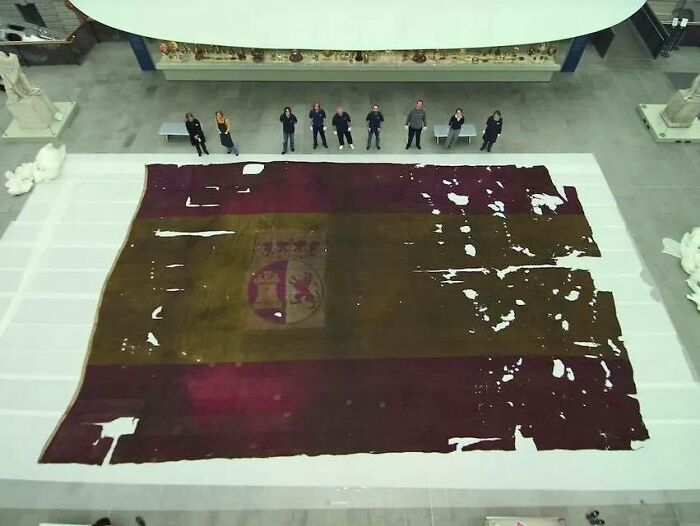 Size Of Flag Flown On A Spanish Ship During The Battle Of Trafalgar, 1805.this Flag Was Flown On The San Ildefonso. The Ship Carried 80 Cannons And Howitzers. It Was Captured By The British Royal Navy During The Battle