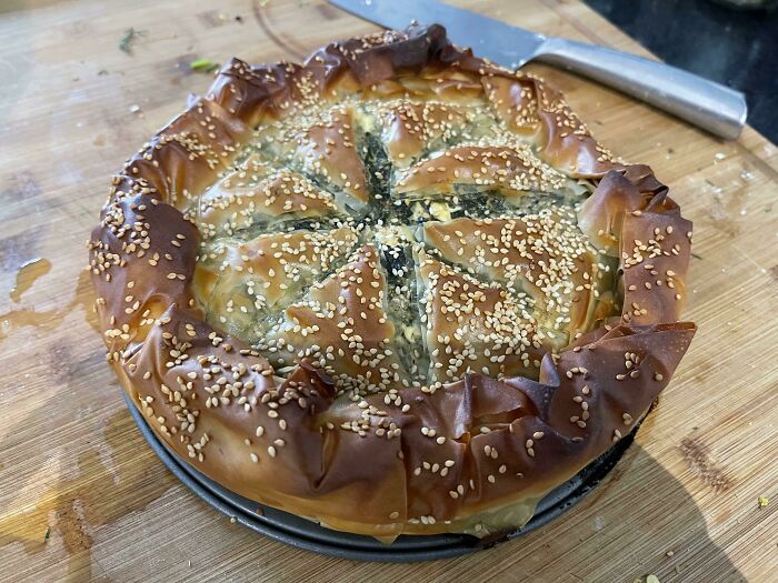 Recién salido del horno: pastel griego de espinacas y queso feta
