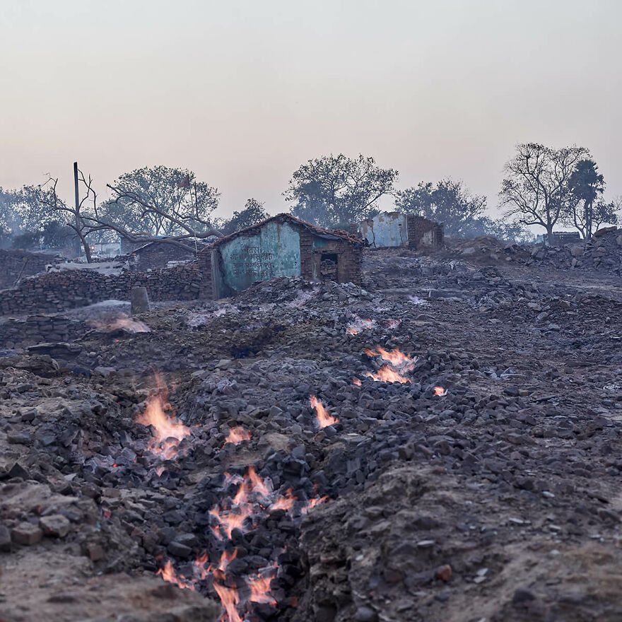 Black Diamond By Sebastian Sardi