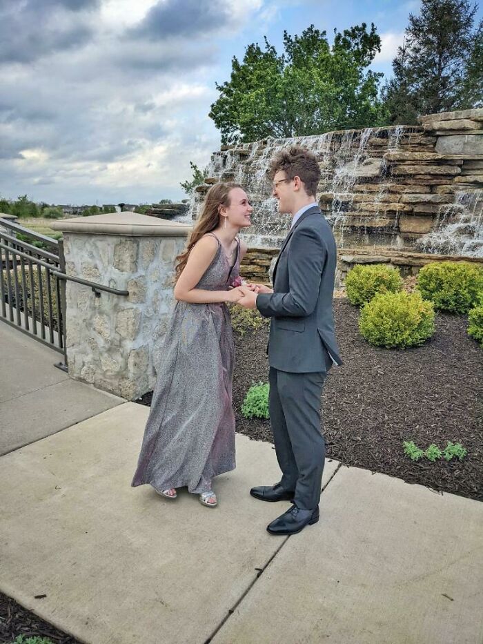 The Dance I Got To Go To With My Boyfriend, It Was Our First Time Meeting In Person (Ldr) And It Was Amazing