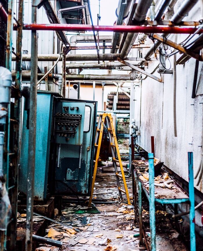 Five Images Of A Very Abandoned Japan (Project Title: The Lost World)
