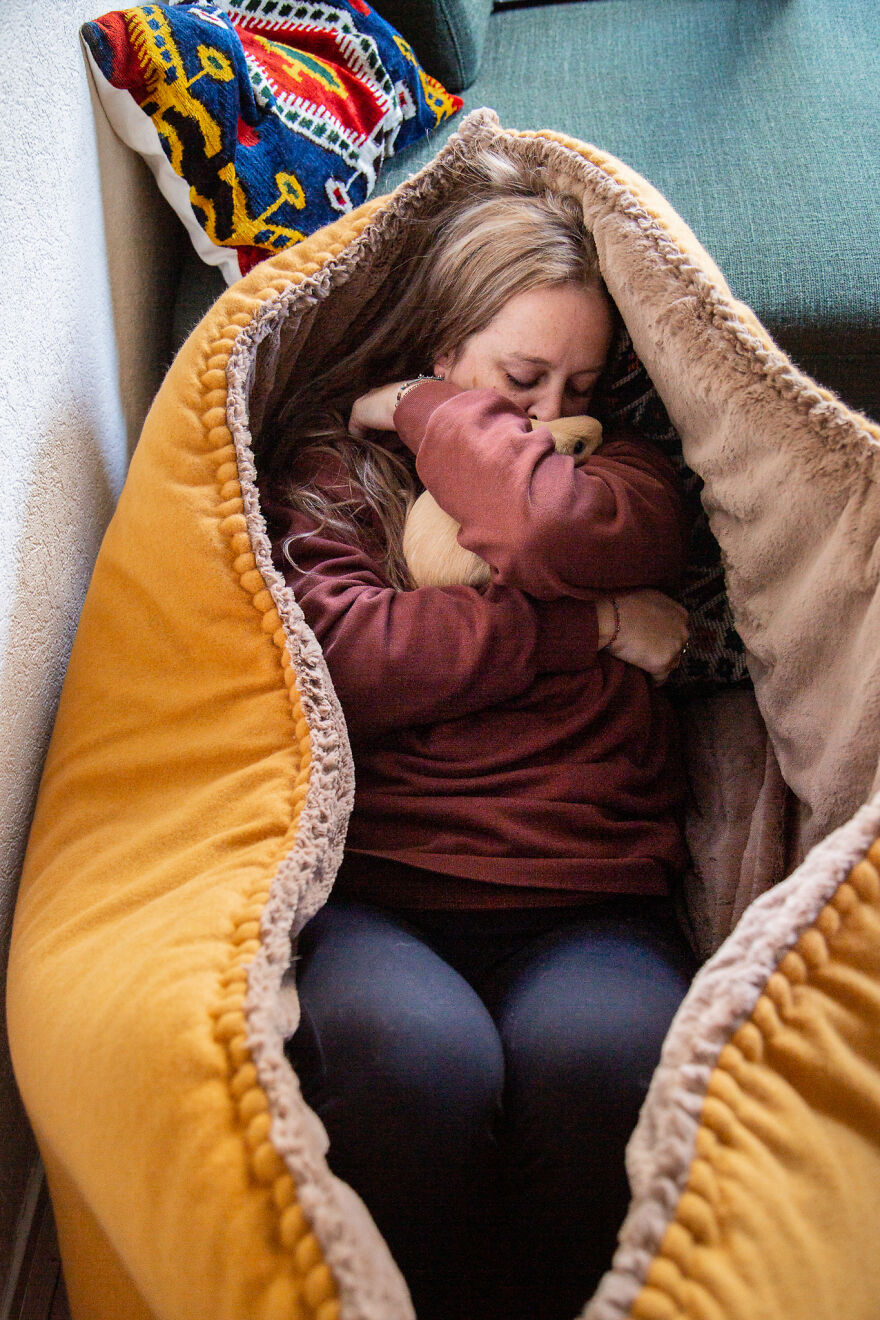 I Started Making Anti-Anxiety Dog Beds By Hand And Now Make Them For People Too I Started Making Anti-Anxiety Dog Beds By Hand And Now Make Them For People Too