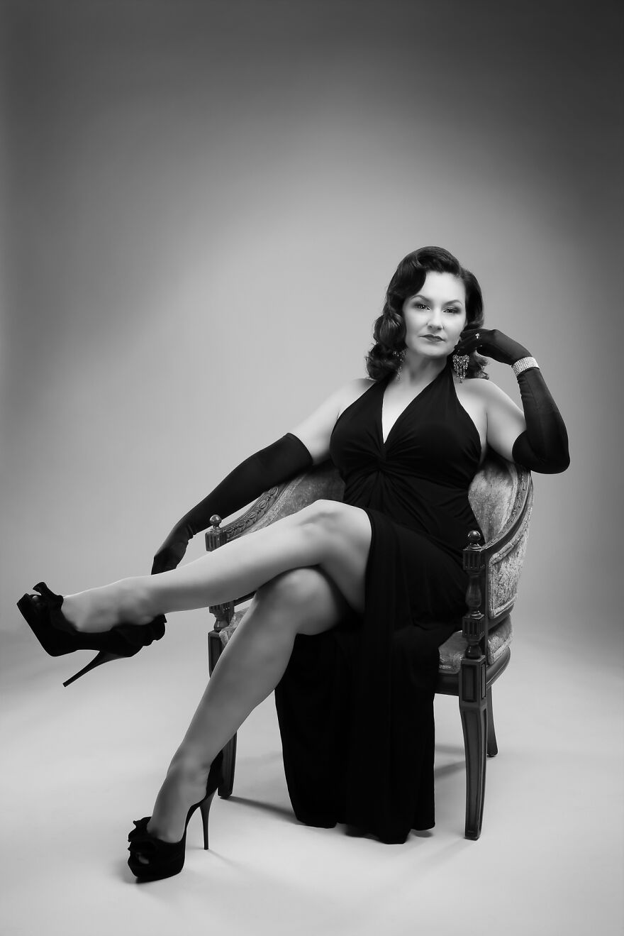 Celebrating Mom's At Victory Fotos With Pin UPS, Boudoir And Burlesque Fun! Celebrating Mom's At Victory Fotos With Pin UPS, Boudoir And Burlesque Fun!